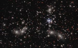 Foto del cúmulo de Pandora (Abell 2744)